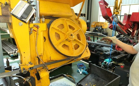 南岳金属带锯床的日常使用和保养注意事项！